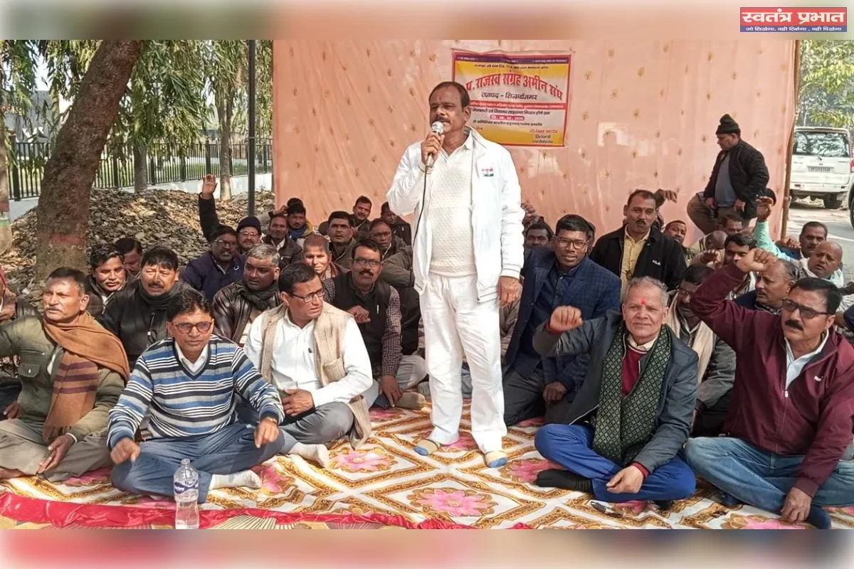 उनके द्वारा कहा गया अगर दो-तीन दिन के अंदर गिरफ्तार नहीं किया जाता है और उसका लाइसेंस निरस्त नहीं होगा