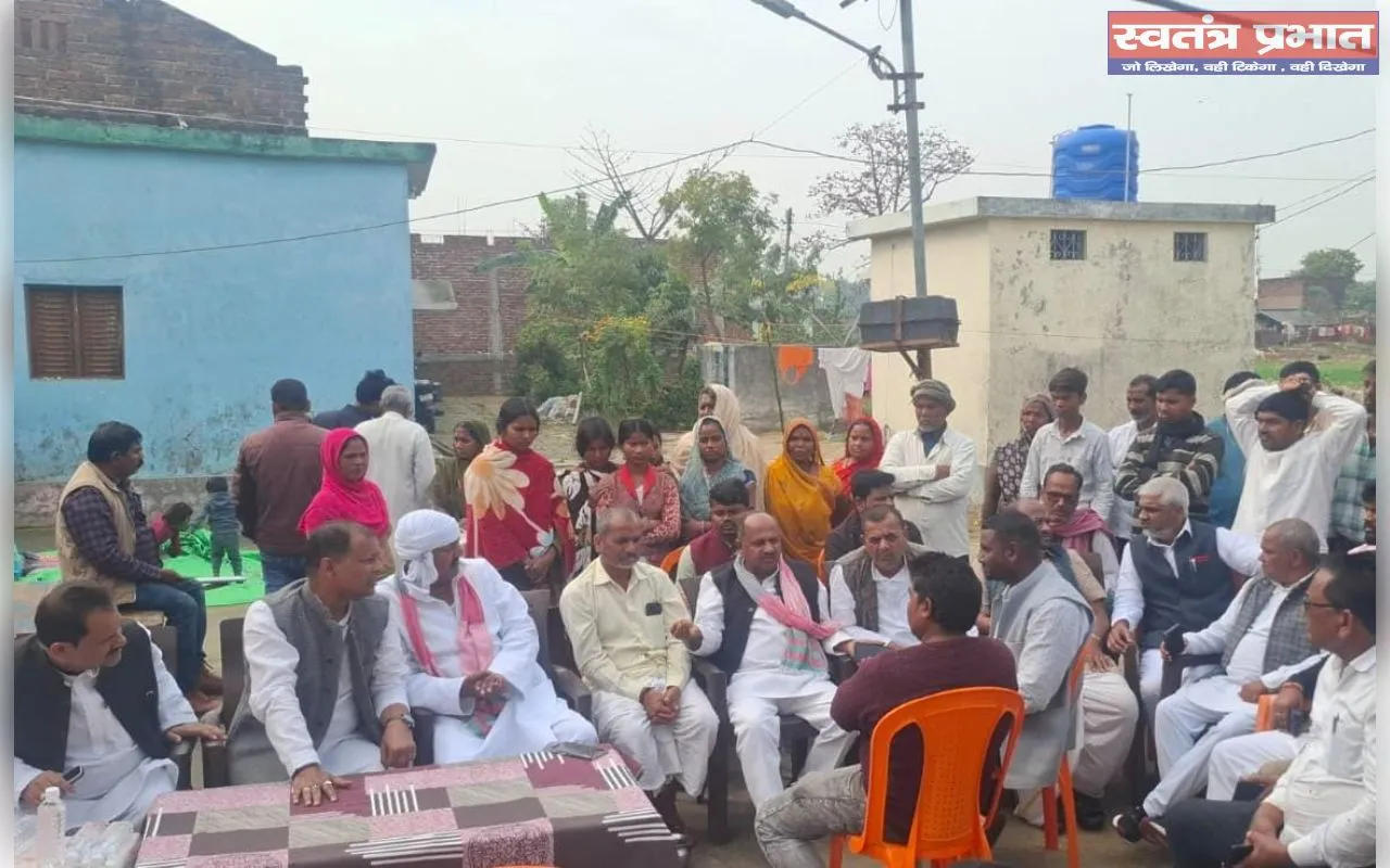 कैंपस इंटरव्यू में 12 एमबीए छात्रों को मिली नौकरी