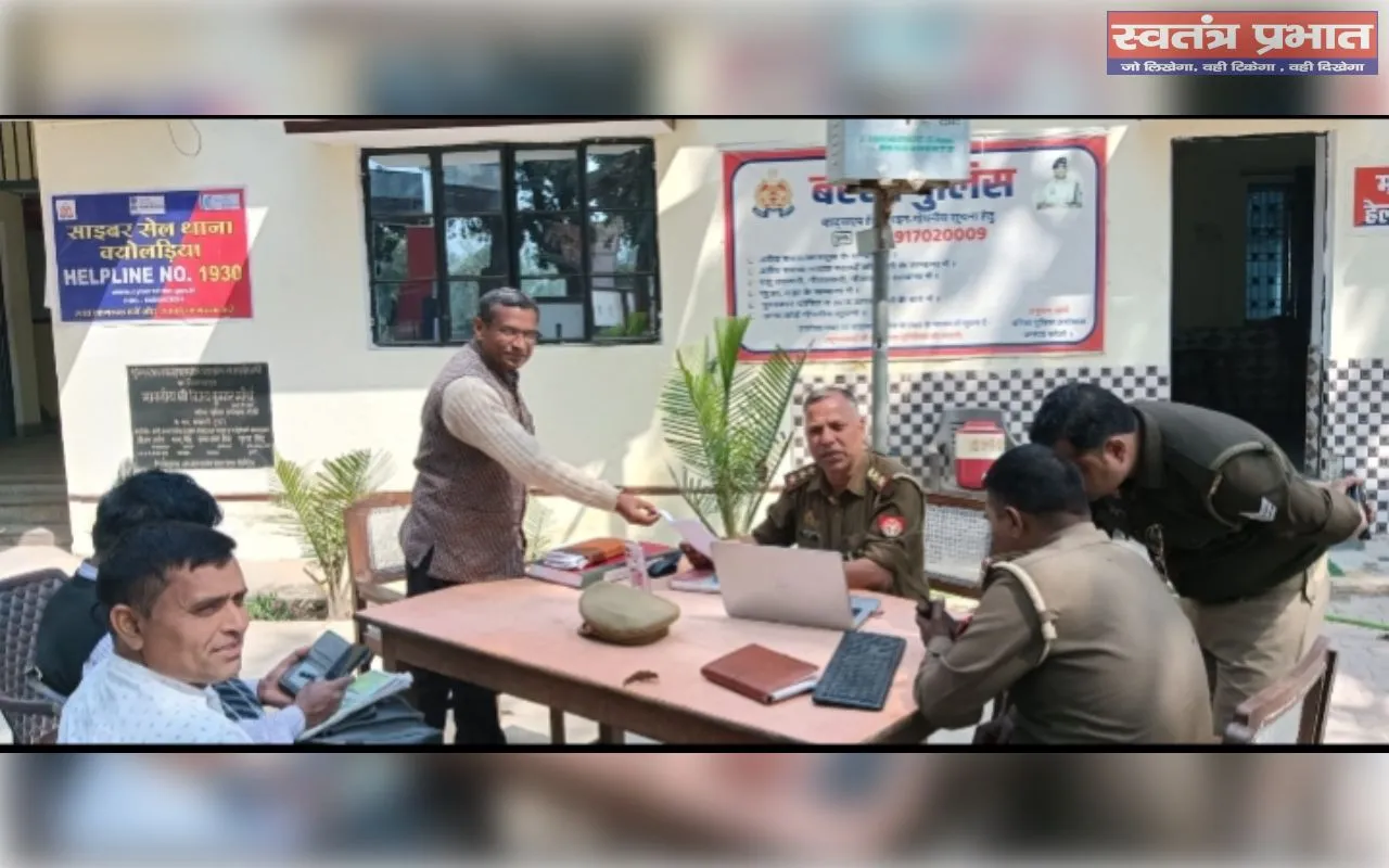 सरकारी संपत्ति को क्षति पहुंचाने वाले और रास्ता बंद करने वाले दबंगों के खिलाफ समाधान दिवस में  की शिकायत लगाई न्याय की गुहार 