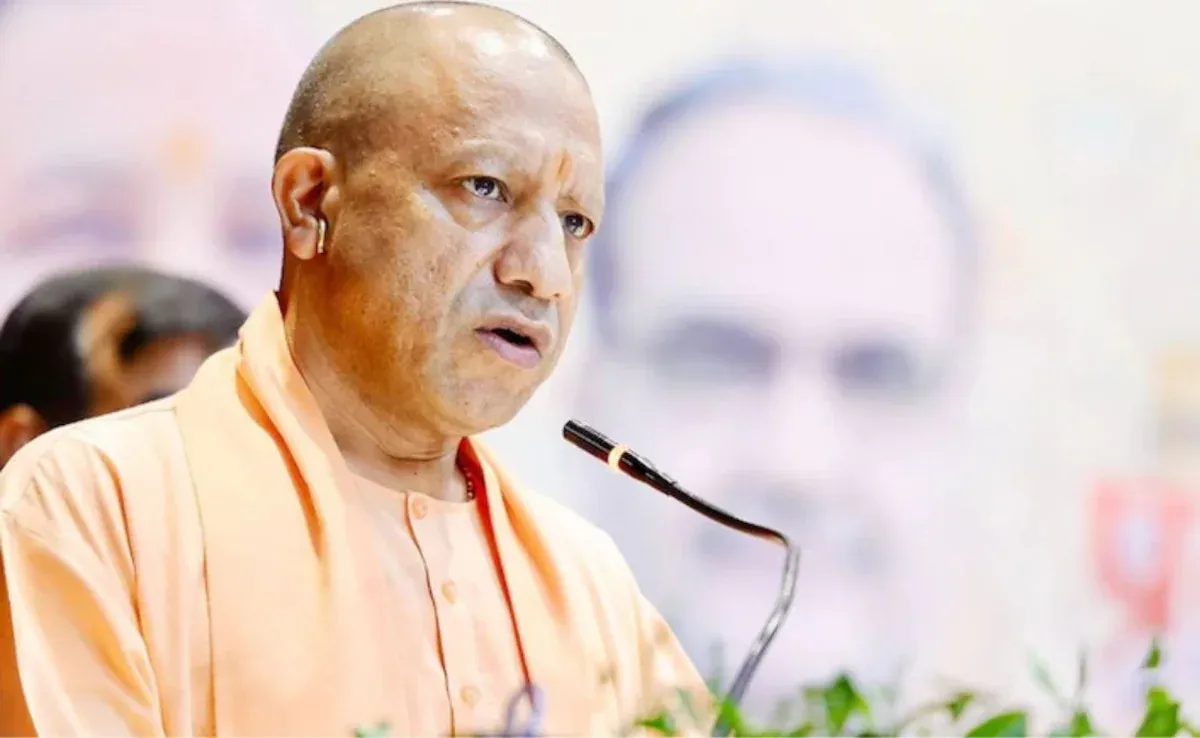 यूपी सरकार ने  68 हजार कर्मचारियों की सैलरी रोकी, वो कर्मी जिन्होंने नहीं किया ये काम