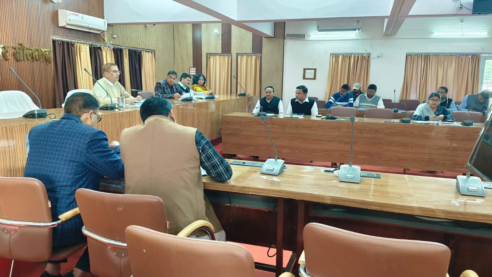 सोनभद्र रेड क्रॉस सोसाइटी की गतिविधियों पर जिलाधिकारी सख्त, निष्क्रिय कार्यों को तत्काल सक्रिय करने के निर्देश