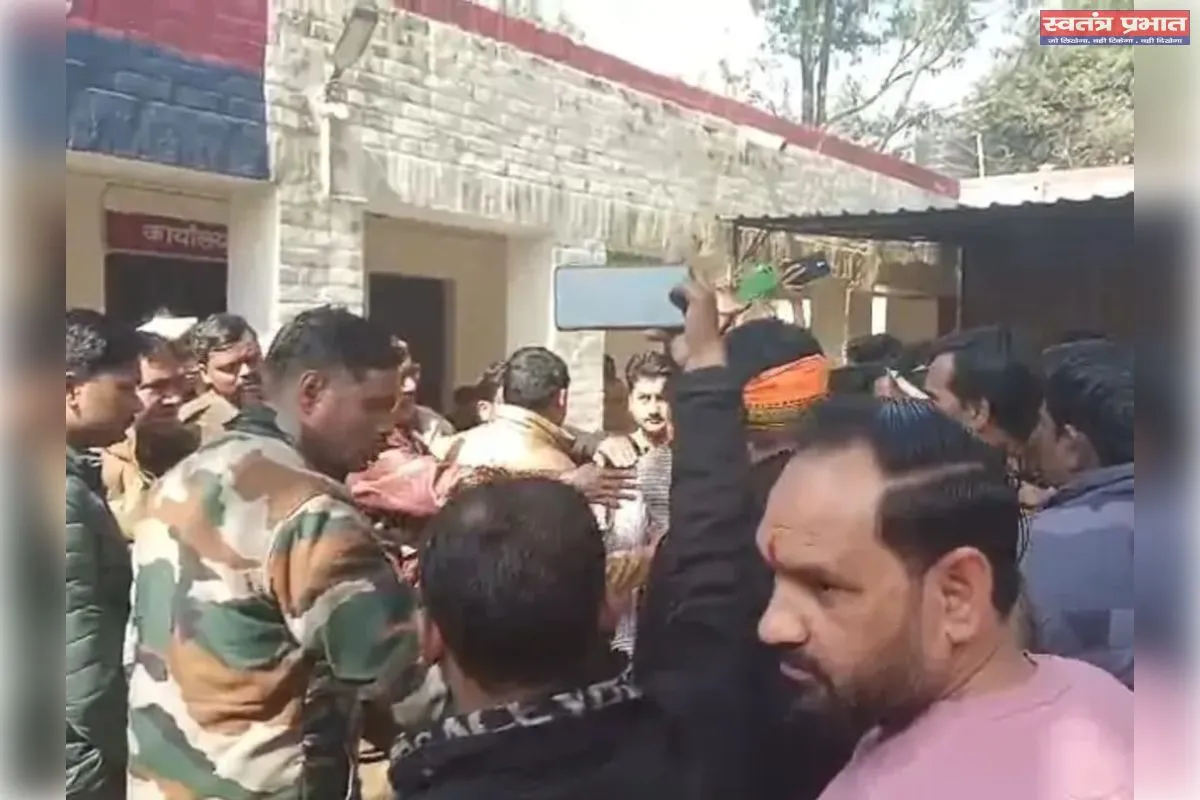 धारदार हथियार से हमला दो युवक गंभीर रूप से घायल