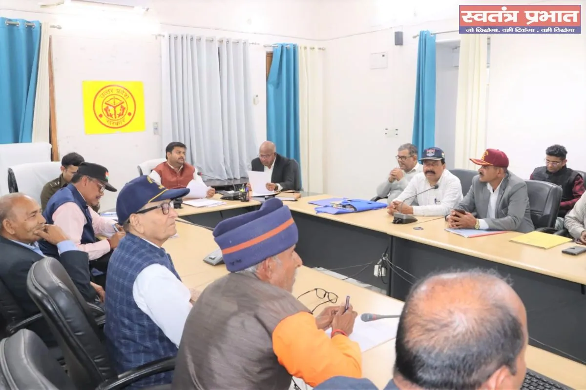 भूतपूर्व सैनिकों व आश्रितों की समस्याओं का निस्तारण प्राथमिकता पर कराया जाय-एडीएम