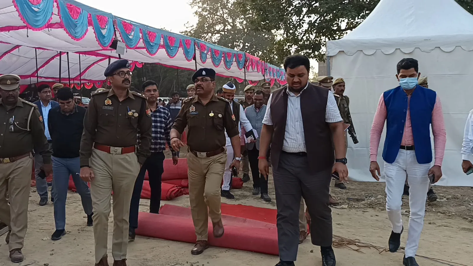 आज जनपद में उपमुख्यमंत्री करेंगे भ्रमण डीएम ने मातहतों को दिए दिशा निर्देश 