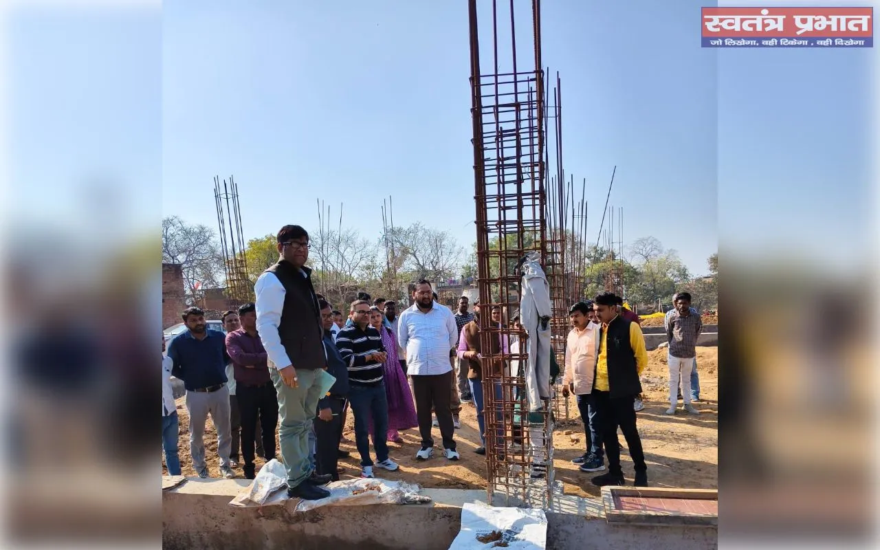 नगर पंचायत भारत गंज में नवीन प्रस्तावित कार्यों की समीक्षा की गयी