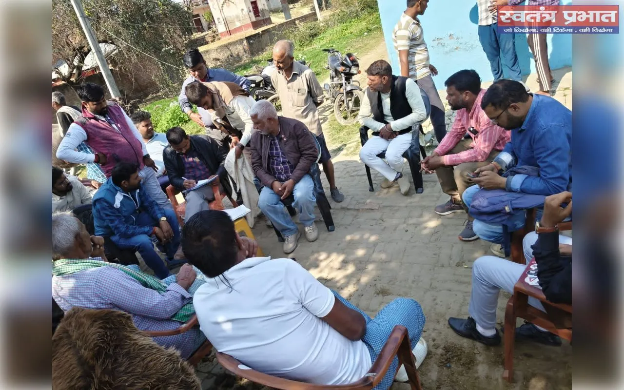 स्वतंत्र प्रभात खबर का दमदार असर : बाजपेईपुर गांव पहुंचा जल निगम विभाग