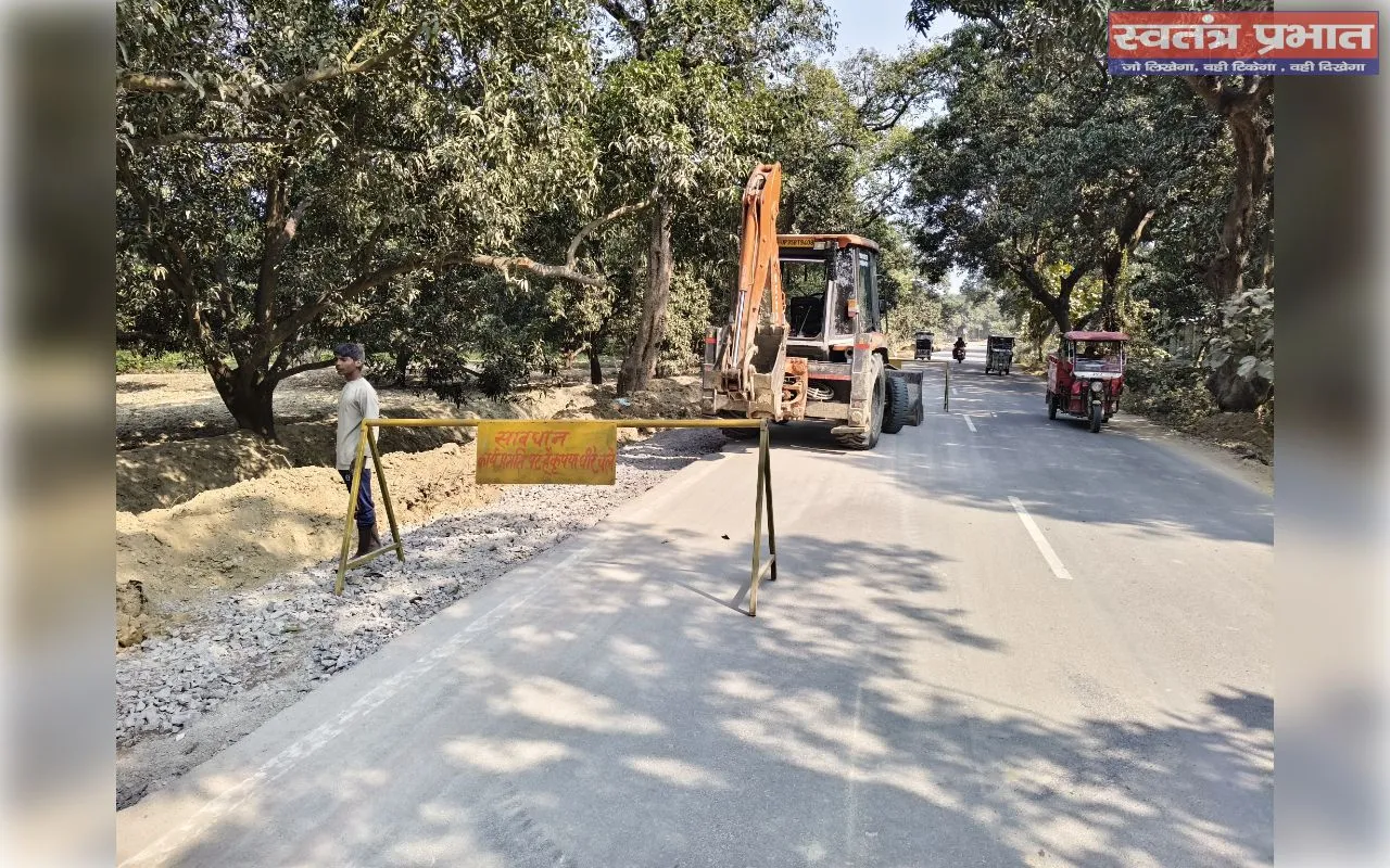 ख़बर का असर: मलिहाबाद–मोहन मार्ग पर निर्माण कार्य में आई तेजी, PWD ने लगाए संकेतक बोर्ड