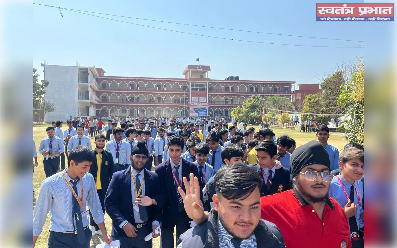 सीबीएसई 10 वीं में कंप्यूटर व इंटर में पेंटिंग की परीक्षा संपन्न