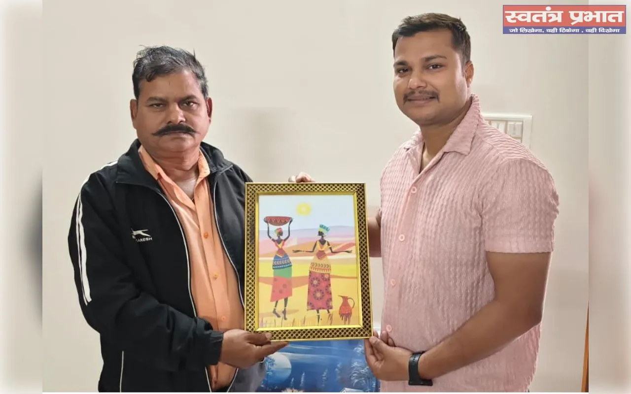 कांस्टेबल दीपक कुमार गुप्ता हुए सम्मानित