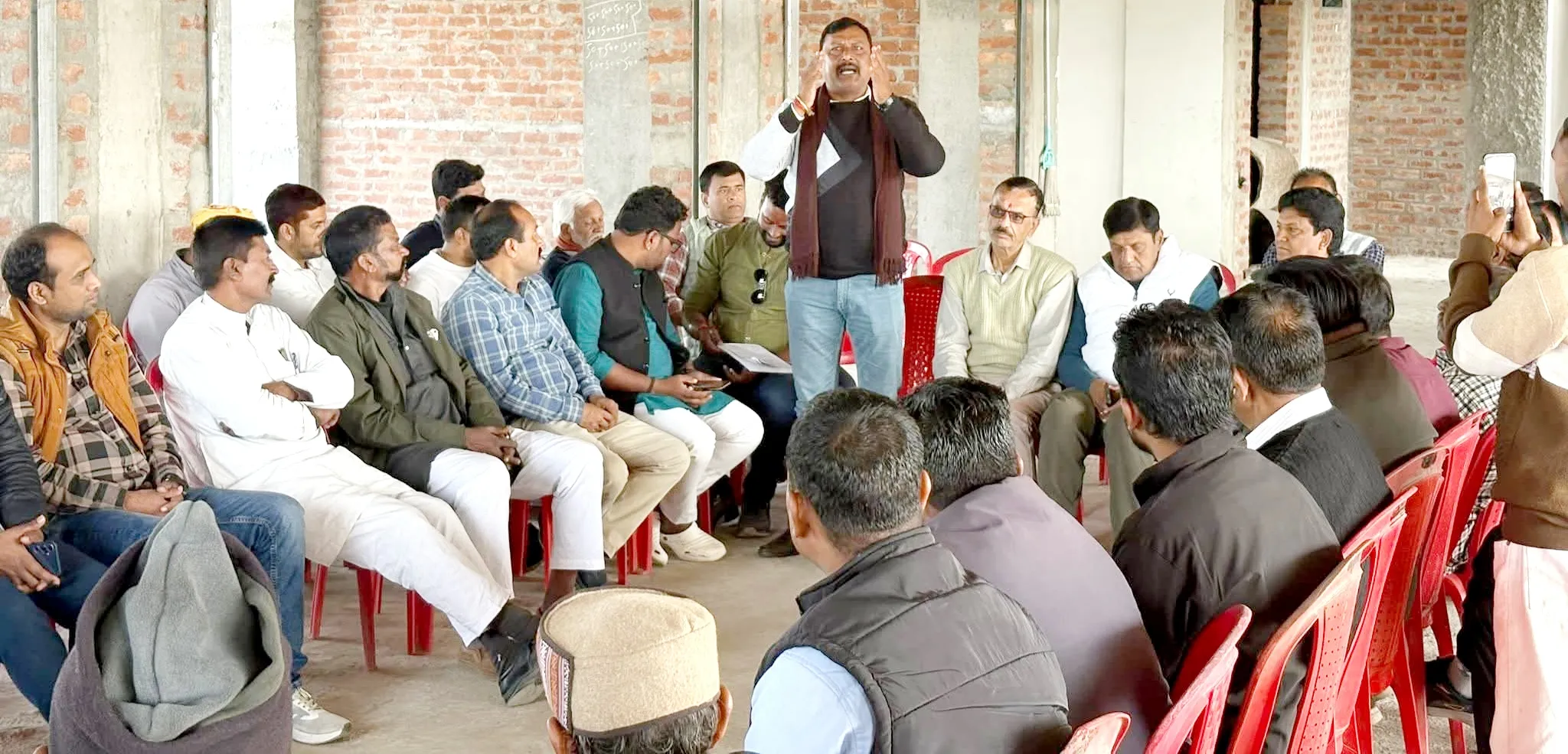 बगहा–बेलवनिया पुल को लेकर शास्त्री नगर में अहम बैठक, आंदोलन तेज करने का ऐलान