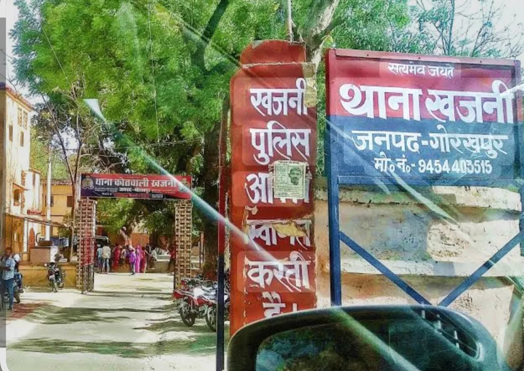 खजनी में देसी शराब की दुकान से पेटी और नकदी पार, सीसीटीवी में कैद हुए चोर