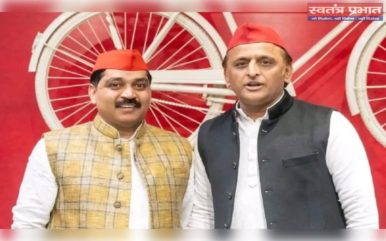 छेड़खानी केस ने बढ़ाई सियासी हलचल, सपा प्रवक्ता मनोज यादव गिरफ्तार