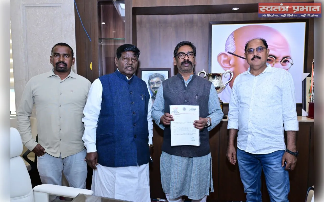 लिट्टीपाड़ा विधायक हेमलाल मुर्मू ने मुख्यमंत्री से की मुलाकात