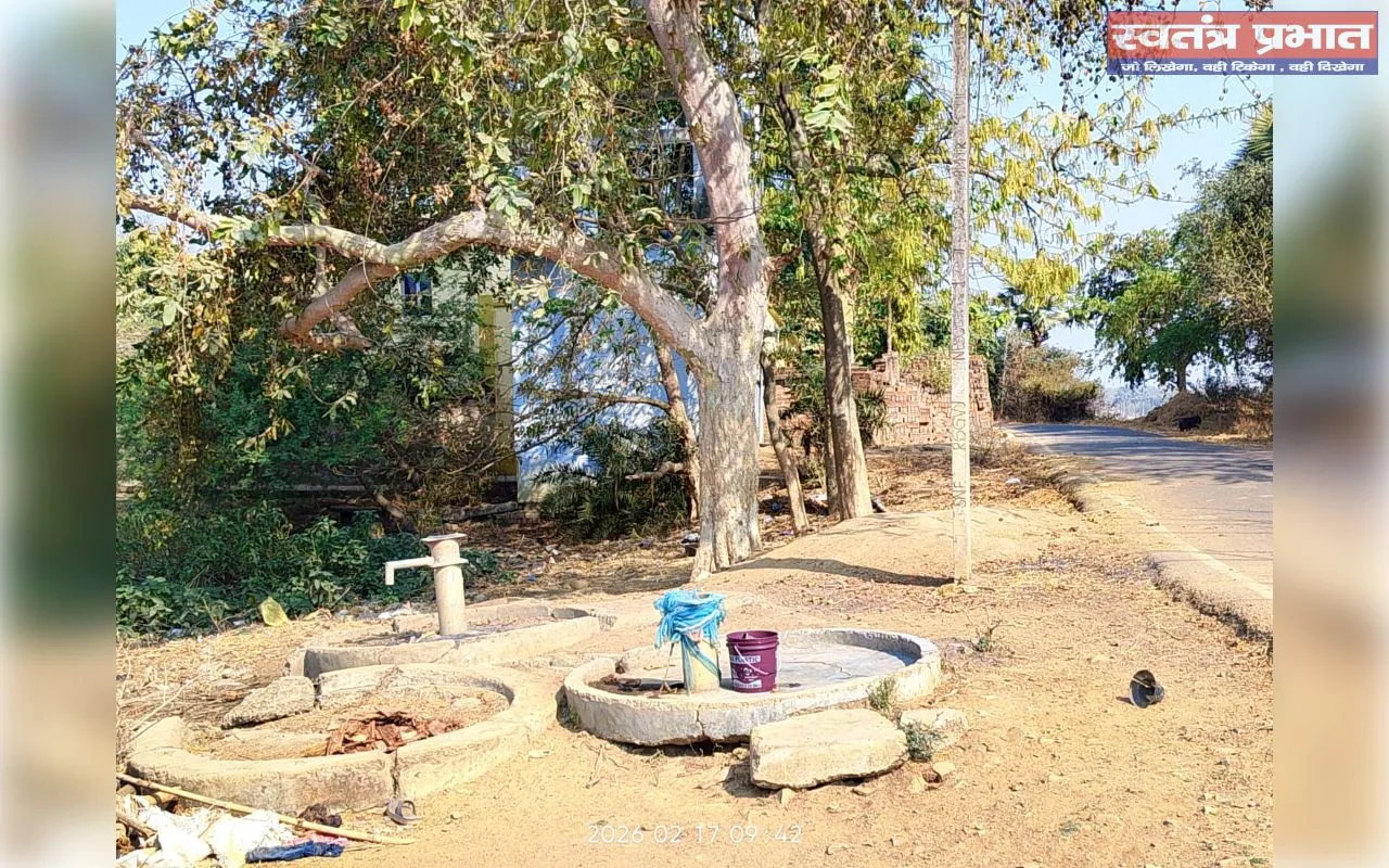 सुन्दरपुर माझी टोला में जल टंकी और नल कूपों से पेयजल की आपूर्ति नहीं होने से बढ़ी कठिनाई