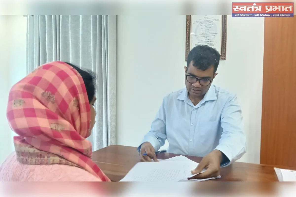 जन शिकायत निवारण में उपायुक्त ने सुनी ग्रामीणों की समस्याएँ, समाधान को लेकर दिए आवश्यक दिशा-निर्देश 