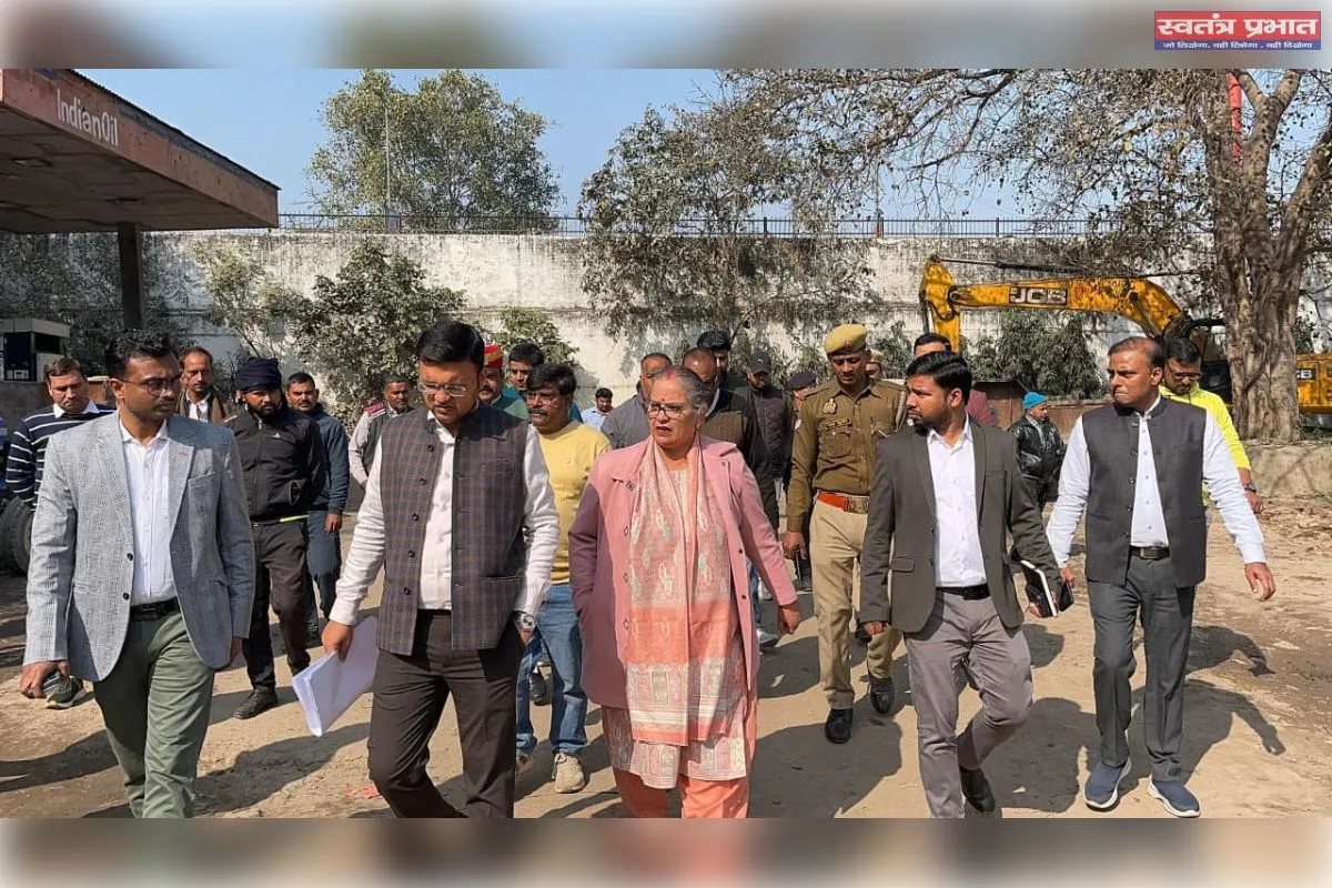 नगर निगम मुख्यालय निर्माण में बाधा पर महापौर का सख्त रुख, चीफ इंजीनियर आरआर को लगाई कड़ी फटकार