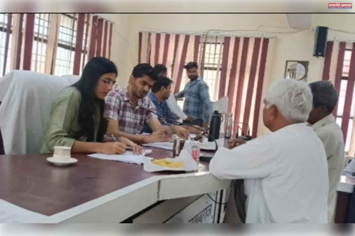 तहसील दिवस में पहुंचीं मुख्य विकास अधिकारी नहीं दिखाई दिए फरियादी 