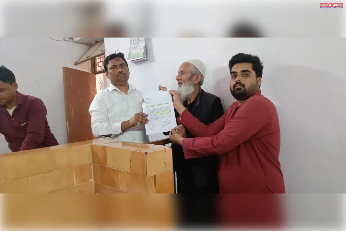 गैस सिलेंडर वितरण में अनियमितता का आरोप, जिलाधिकारी से कार्रवाई की मांग ।