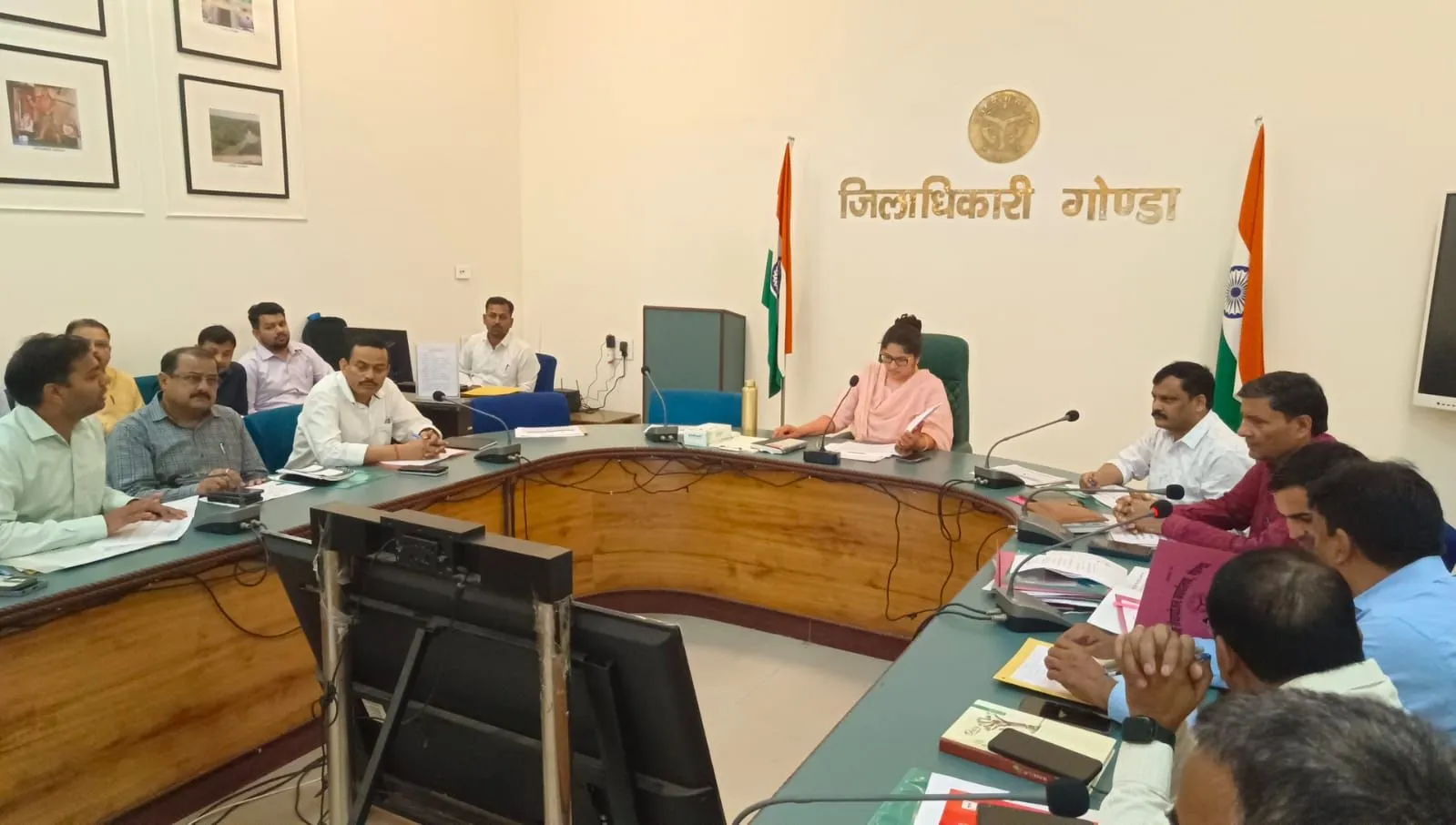 जनपद में अब तक कुल कितने ग्राम पंचायतों में पेयजल की व्यवस्था हुई प्रारंभ-जिलाधिकारी