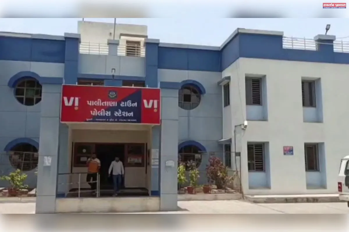 गुजरात : हॉस्टल में मासूमों के साथ हो रहा था गंदा काम, शिकायत दर्ज