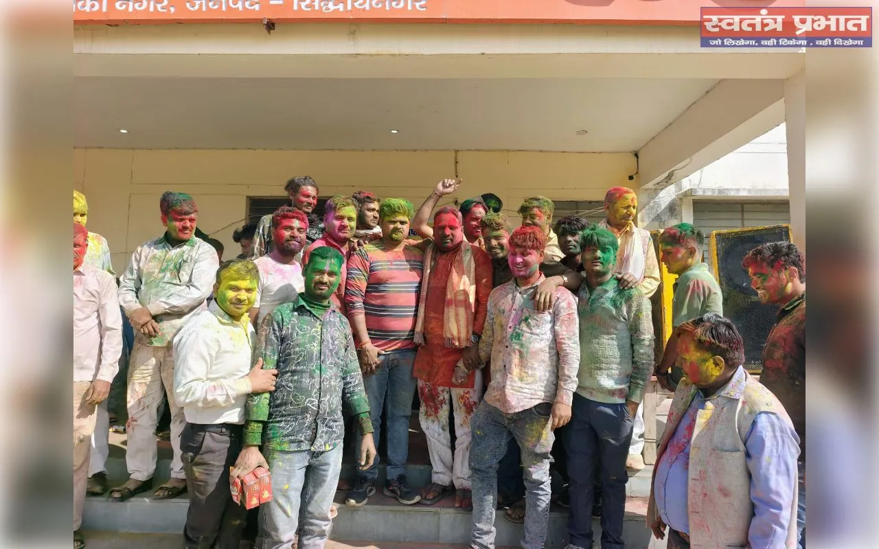 नगर पंचायत बिस्कोहर में होली मिलन समारोह हुआ संपन्न
