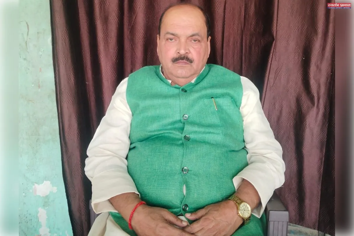 सीएचसी खेसरहा पर नही है एक्स - रे  प्लेट ,अव्यवस्था देख बिफरे : एमएलसी