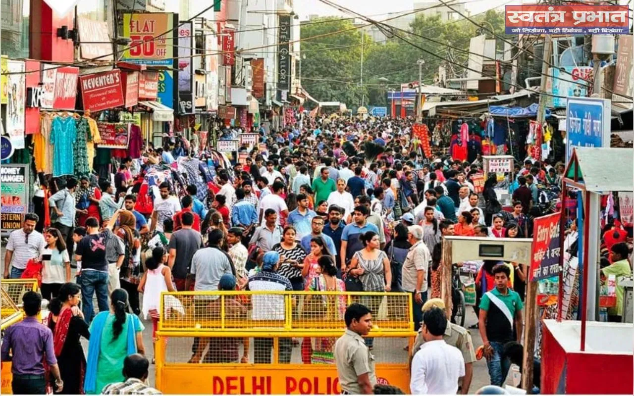 करोल बाग में भीषण जाम से जूझ रहे लोग प्रशासन निगम खामोश बैठा है 