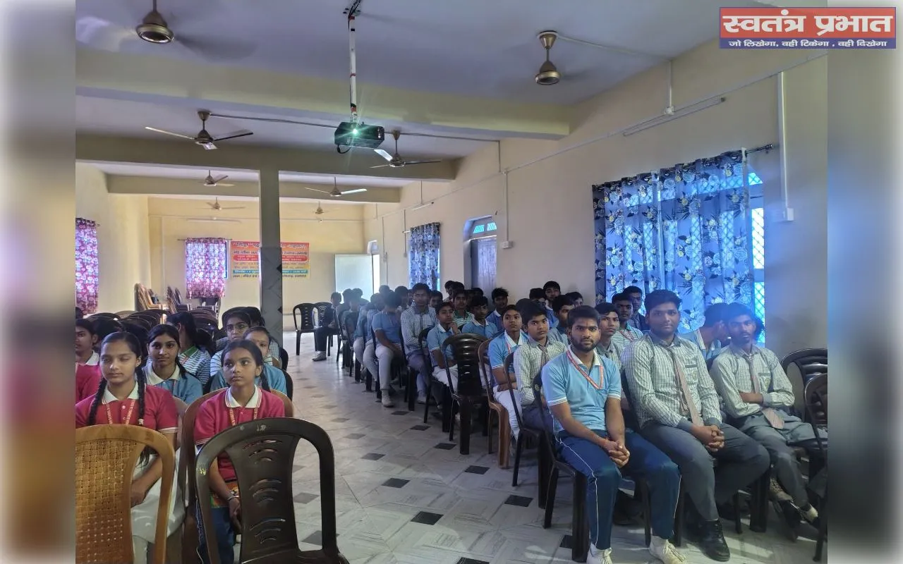 कैम्ब्रिज स्कूल में ‘वीमेन इन साइंस’ थीम के साथ मनाया  गया राष्ट्रीय विज्ञान दिवस