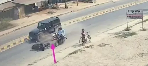 होली की खुशियां मातम में बदलीदो बाईकों की आमने-सामने हुई टक्कर,दो की मौत