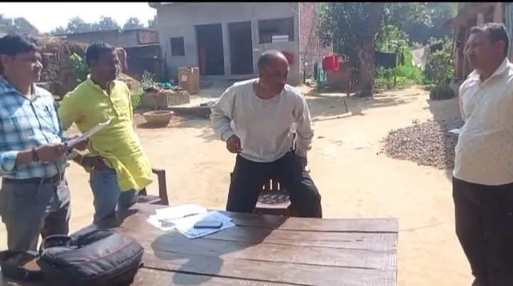 आजादी के 78 साल बीत जाने के बावजूद भी बस्ती जिले के परशुरामपुर ब्लाक का गांव नागपुर कुंवर विकास के लिए आंसू बहा रहा