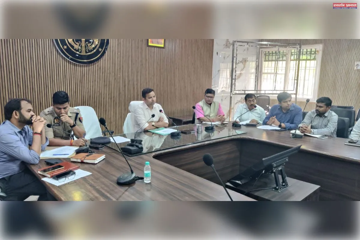 गैस सिलेंडरों की घटतौली, मुनाफाखोरी व अवैध भंडारण पर होगी कड़ी कार्रवाई : जिलाधिकारी