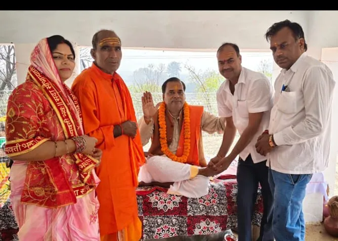 अनपरा गायत्री महायज्ञ से भक्तिमय हुआ चन्दुआर, मोहन ब्रह्म बाबा मंदिर में उमड़ा आस्था का सैलाब