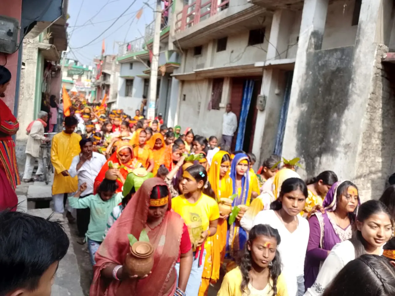 खड्डा में हिंदू नव वर्ष पर भव्य कलश यात्रा, श्रद्धा और उत्साह का दिखा संगम