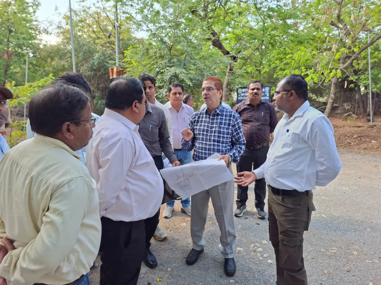 जिलाधिकारी ने सलखन फॉसिल्स पार्क का किया निरीक्षण, व्यवस्थाओं को सुदृढ करने के दिये निर्देश