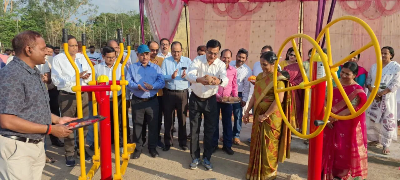 श्रावणी मेला समिति ने क्लबों में लगवाए ओपेन जिम, अधिकारियों और कर्मचारियों के स्वास्थ्य हित में समिति का सराहनीय पहल- अजय कुमार कटियार