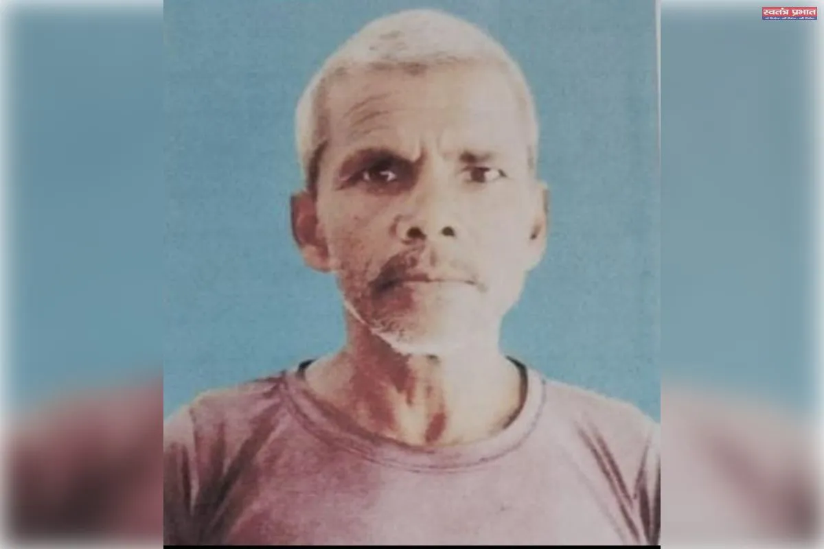 बेटे की लाश एंबुलेंस में और कफन लेने गया पिता हुआ 'गायब'