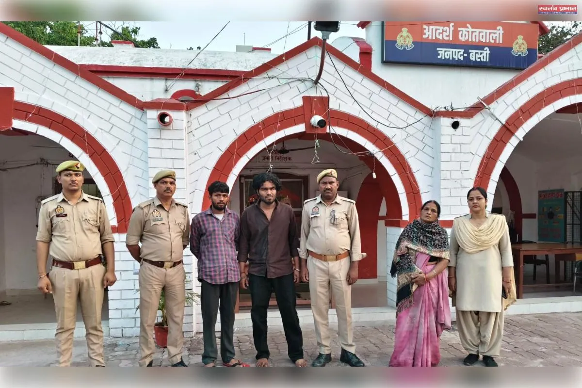 एसपी आफिस के सामने कम्प्यूटर की दुकान से हो रही थीस्मैक की तस्करी