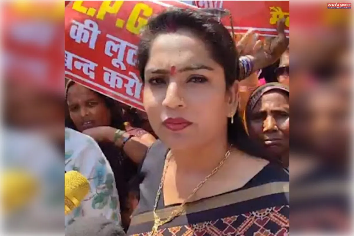 रुधौली विधानसभा में गैस सिलेंडर समस्या को लेकर चांदनी चौधरी का जोरदार प्रदर्शन