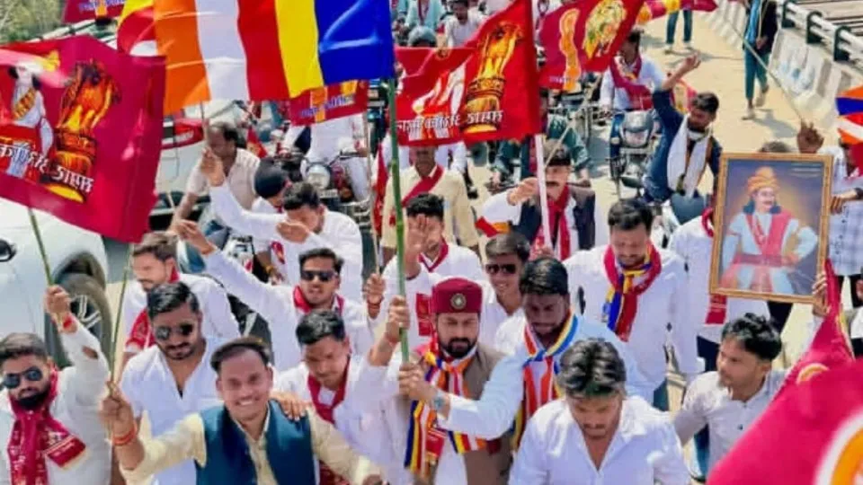 सम्राट अशोक की जयंती पर सड़कों पर उतरा अभूतपूर्व युवा जोश