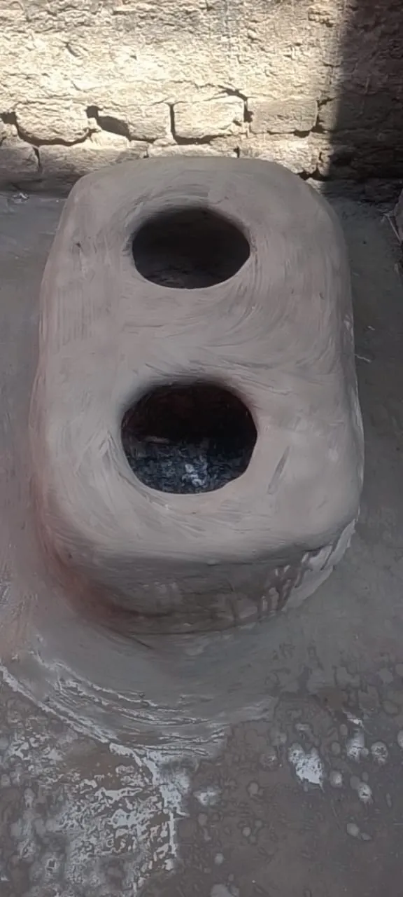 खड्डा : एलपीजी संकट: शास्त्री नगर वार्ड में चूल्हों पर लौटे लोग, बढ़ी परेशानी