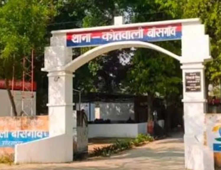 गोरखपुर : गिरफ्तारी न होने से बढ़ा आक्रोश, पांच दिन बाद भी परिजनों को नहीं मिली एफआईआर व पोस्टमार्टम रिपोर्ट की कॉपी