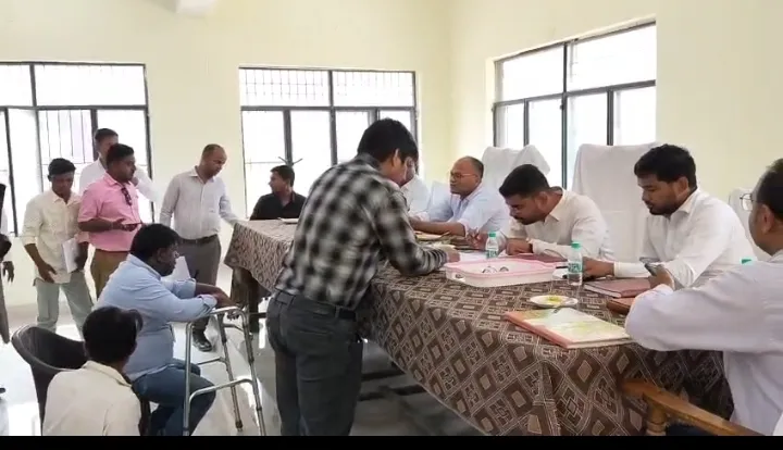 जनपद के चारों तहसीलों में  सम्पूर्ण समाधान दिवस का आयोजन, दिये ससमय निस्तारण के निर्देश