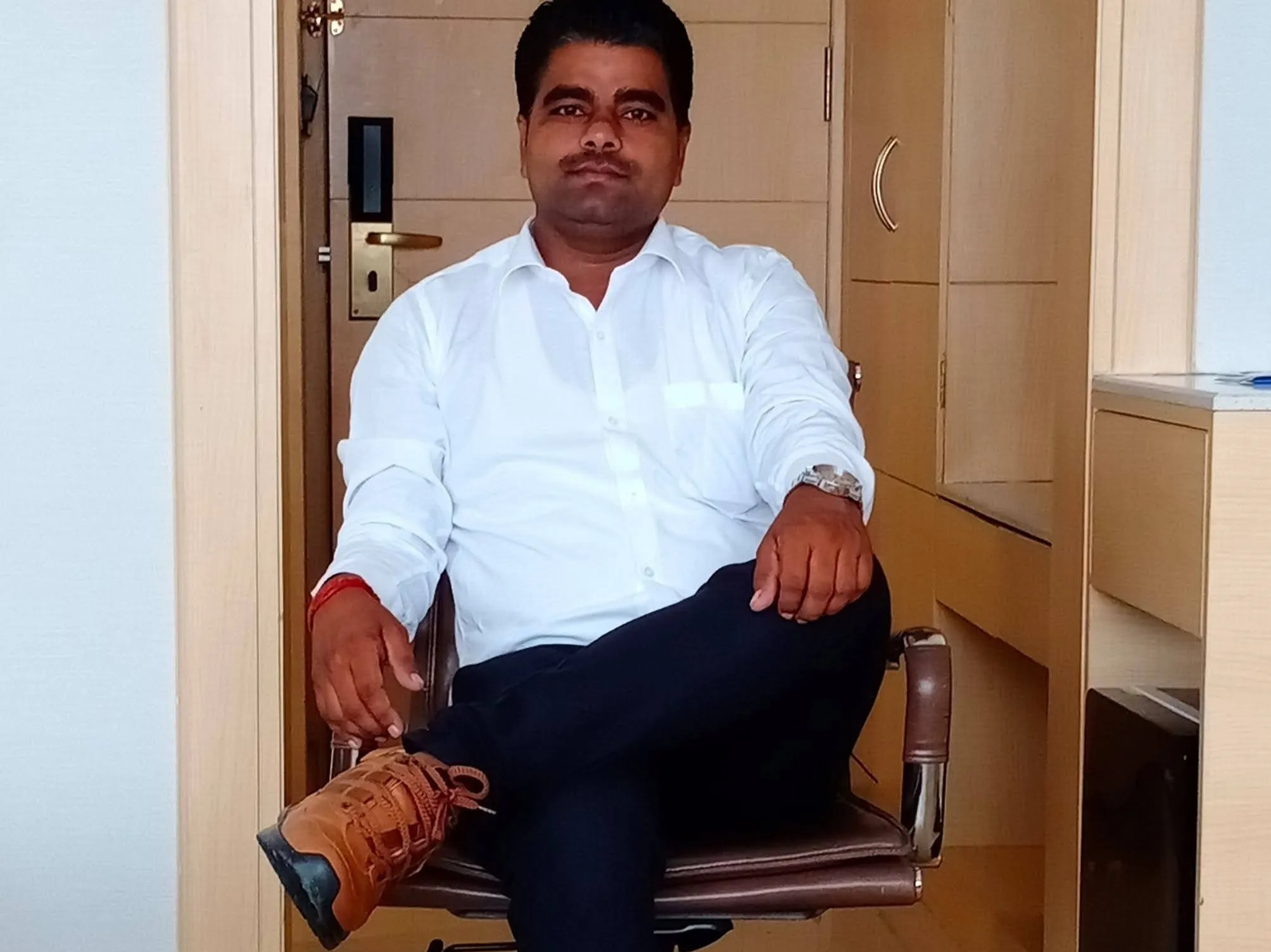 जटहां: विकास कार्यों को लेकर व्हाट्सएप ग्रुप में छिड़ी चर्चा, प्रधान ने दी सफाई