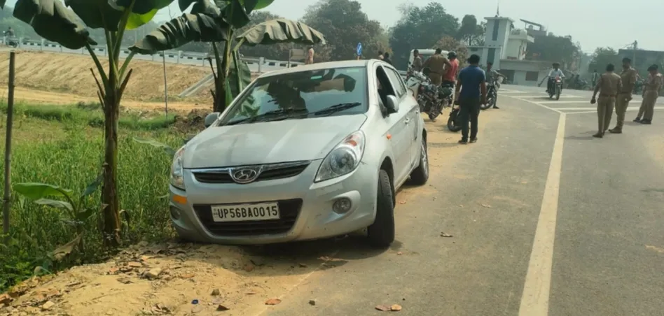 गोरखपुर: हाईवे पर i20 कार में 38 वर्षीय युवक की रहस्यमयी मौत!  मृतक की पहचान मजराजगंज जिले के नौतनवां रूप में हुई