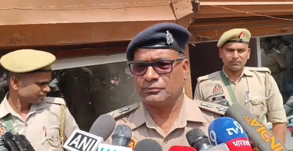 गोरखपुर : दिनदहाड़े हत्या से दहला बरगदवां, 7 हिरासत में; पुलिस की ताबड़तोड़ कार्रवाई