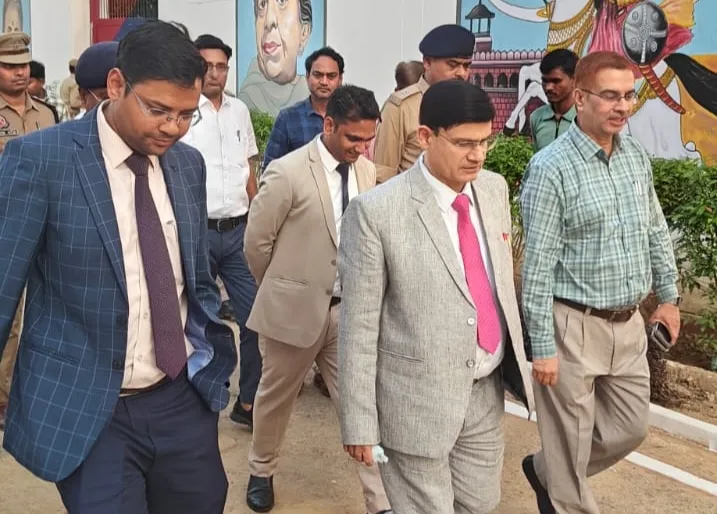 जिला कारागार सोनभद्र का औचक निरीक्षण, बंदियों की समस्याओं के निस्तारण हेतु कड़े निर्देश