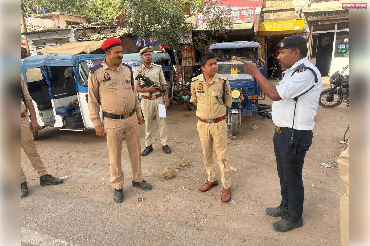 वाहन चौराहे से सौ मीटर की दूरी पर सवारी बैठाएंगे व उतारेंगे - डीसीपी यातायात रविन्द्र कुमार 