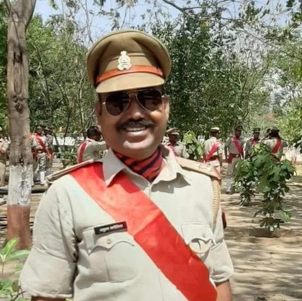 नोएडा में तैनात एसआई का हृदय गति रुकने से निधन 