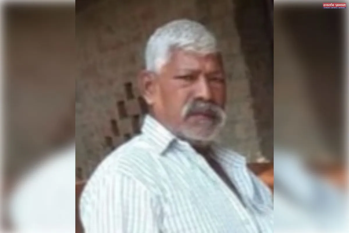 दबंगों ने  लाठी - डंडों और सरिया से हमला कर बुजुर्ग की हत्या , परिवार के अन्य तीन लोग गंभीर