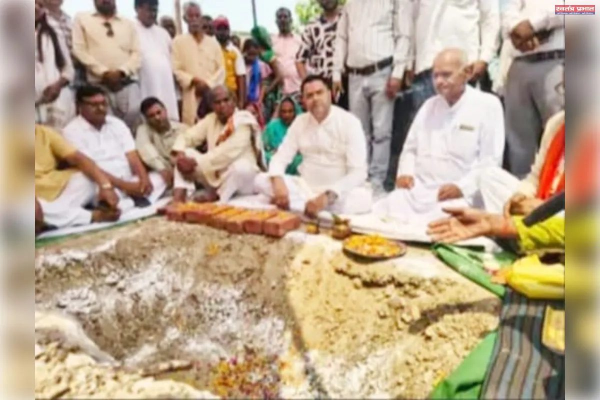 डॉ. अंबेडकर के विचारों को अपनाकर ही समाज  में  वास्तविक समरसता स्थापित की जा सकती है : विधायक विनय वर्मा